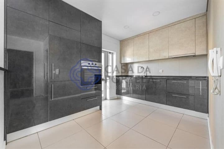 Apartment for sale in Bougado (Santiago), Portugal - Image 2