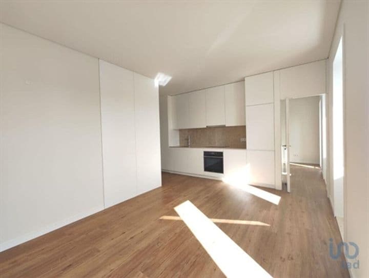 1 bedroom apartment for sale in Lisbon, Portugal - Image 7