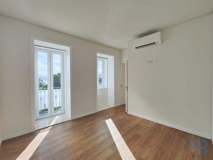 1 bedroom apartment for sale in Lisbon, Portugal - Image 9