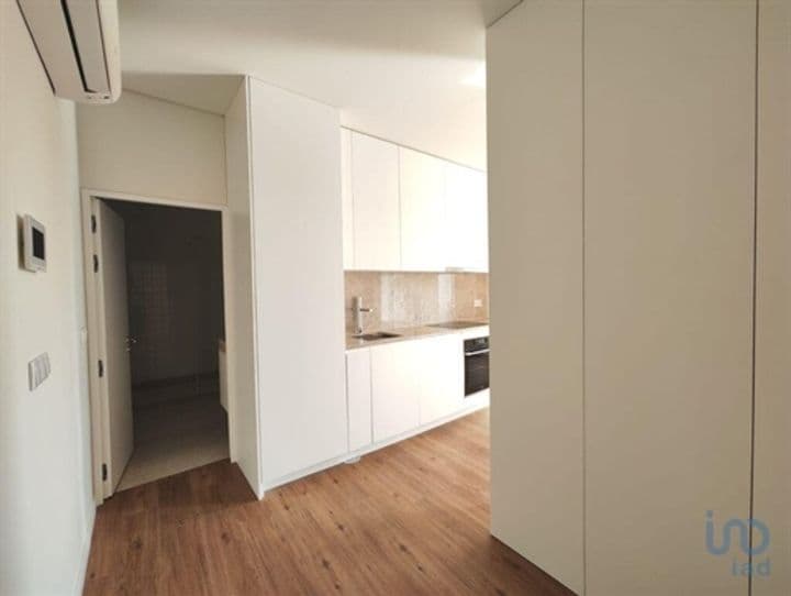 1 bedroom apartment for sale in Lisbon, Portugal - Image 2