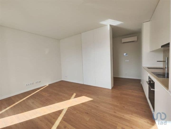 1 bedroom apartment for sale in Lisbon, Portugal - Image 11