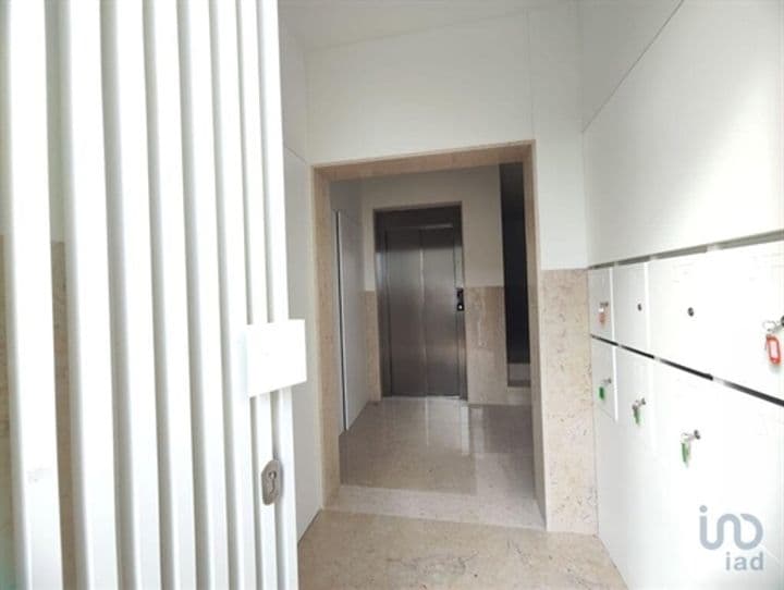 1 bedroom apartment for sale in Lisbon, Portugal - Image 12