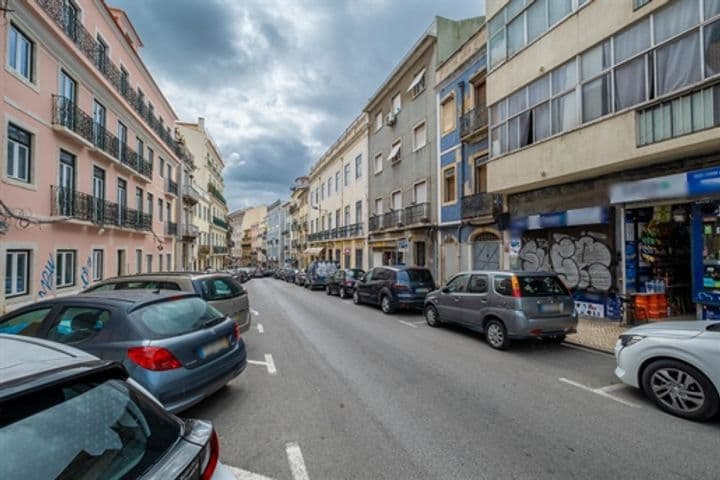 Building for sale in Arroios, Portugal