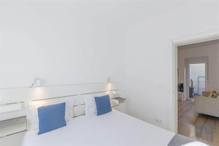 1 bedroom apartment for sale in Lisbon, Portugal - Image 3