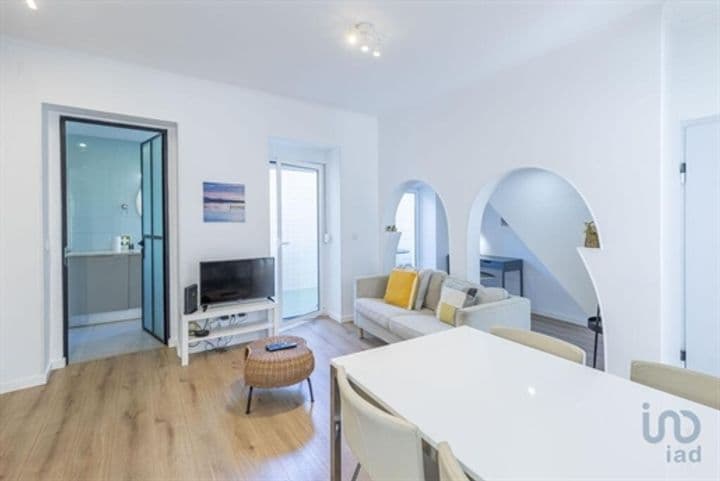 1 bedroom apartment for sale in Lisbon, Portugal - Image 8