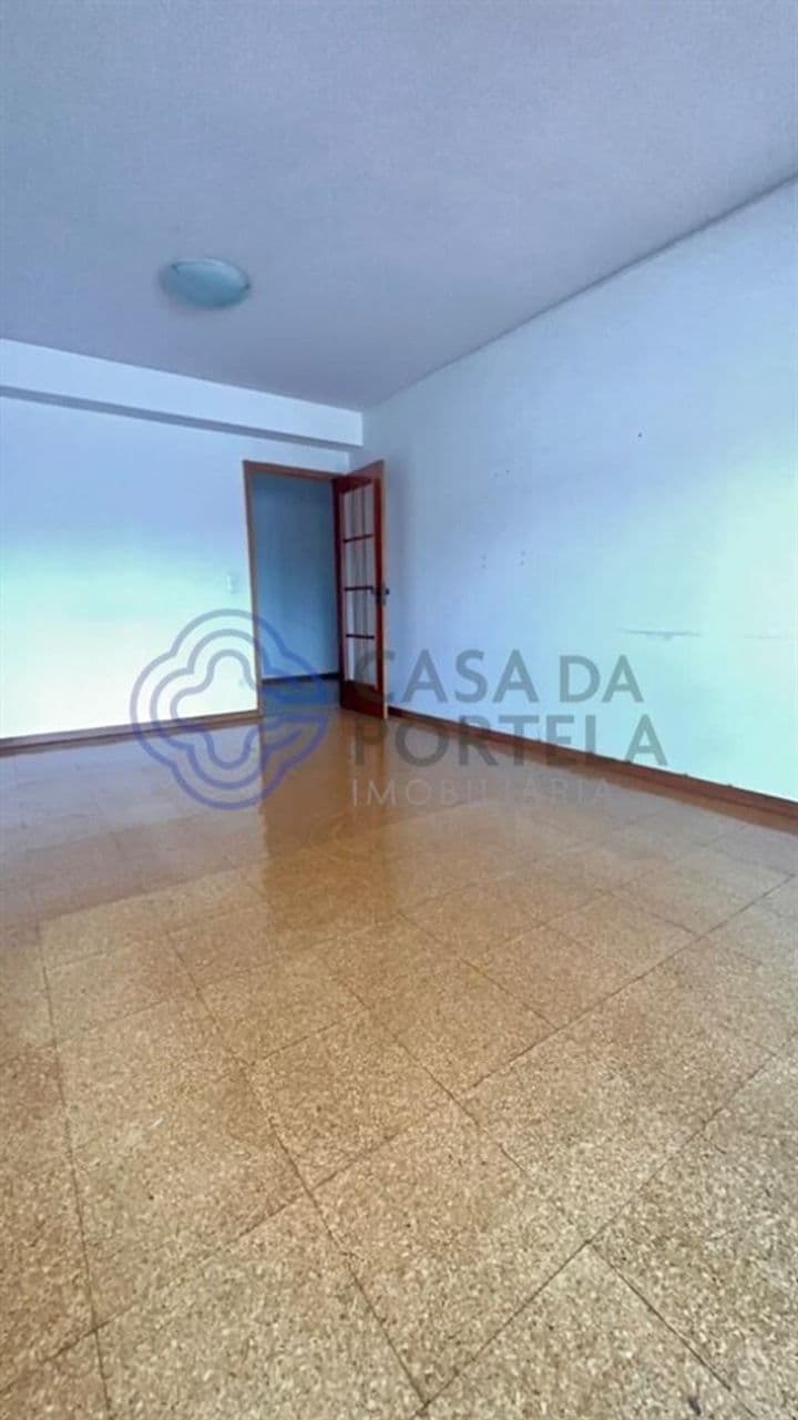 Apartment for sale in Sao Mamede De Infesta, Portugal - Image 8