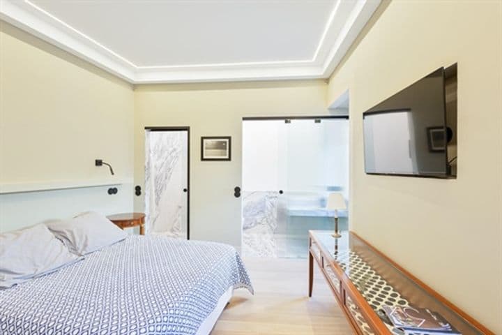 1 bedroom apartment for sale in Misericordia, Portugal - Image 8