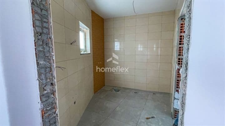 House for sale in Tavarede, Portugal - Image 3