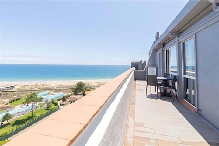 House for sale in Portimao, Portugal - Image 3