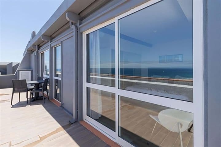 House for sale in Portimao, Portugal - Image 8