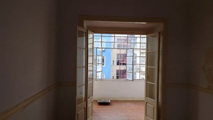 Building for sale in Lisbon, Portugal - Image 6