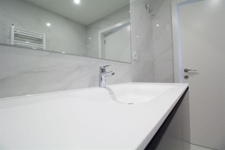 1 bedroom apartment for sale in Oliveira Do Douro, Portugal - Image 7