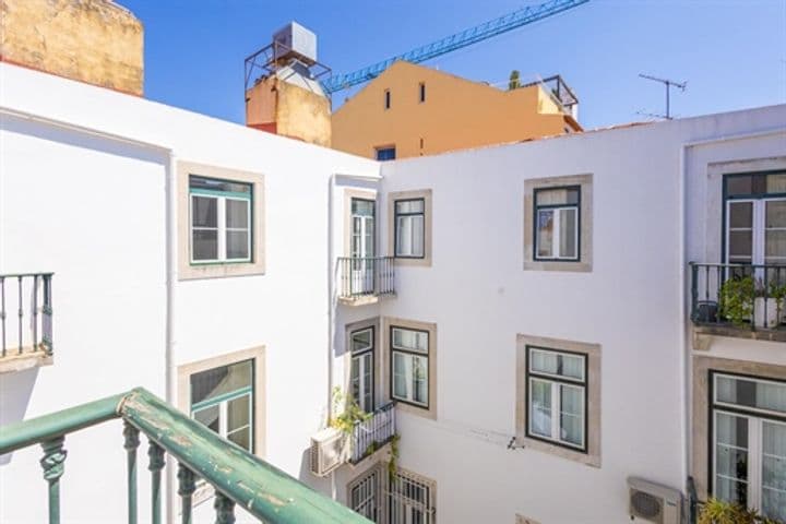 2 bedrooms apartment for sale in Misericordia, Portugal - Image 11