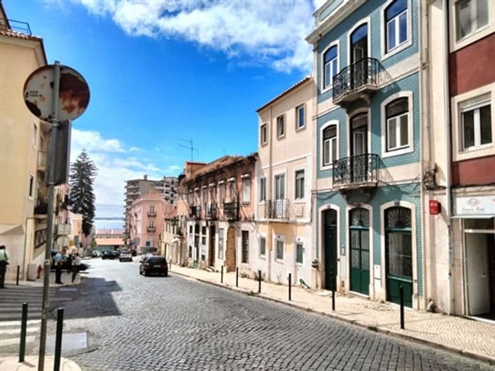 Apartment for sale in Lisbon, Portugal - Image 3