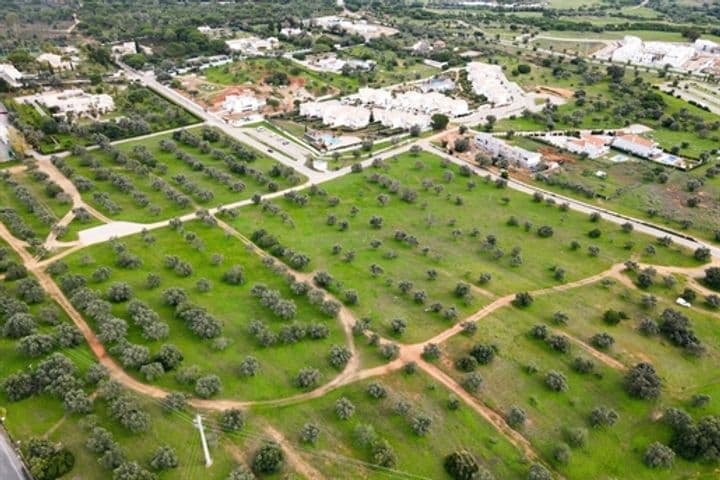 Building for sale in Quarteira, Portugal - Image 6