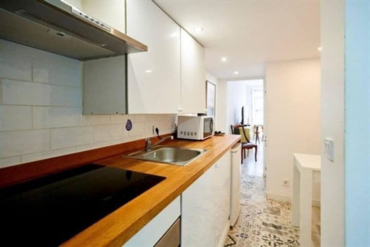 Apartment for sale in Cedofeita, Santo Ildefonso, Se, Miragaia, Sao Nicolau e Vitoria, Portugal - Image 3