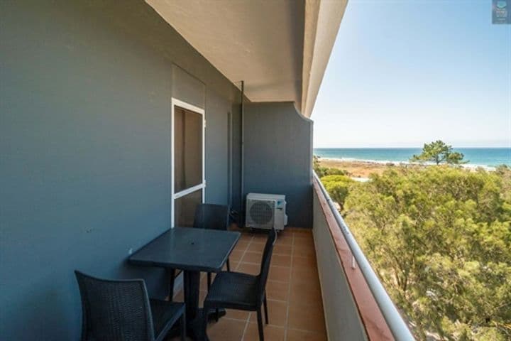 Apartment for sale in Portimao, Portugal - Image 8