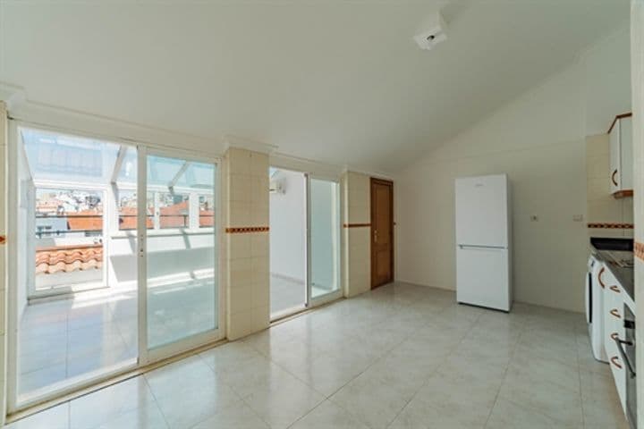 1 bedroom apartment for sale in Lisbon, Portugal - Image 5