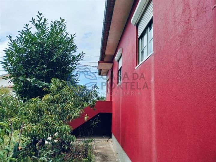 House for sale in Sao Paio De Oleiros, Portugal - Image 2