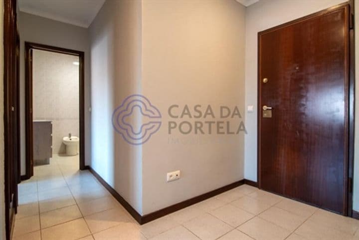 Apartment for sale in Pedroso, Portugal - Image 7