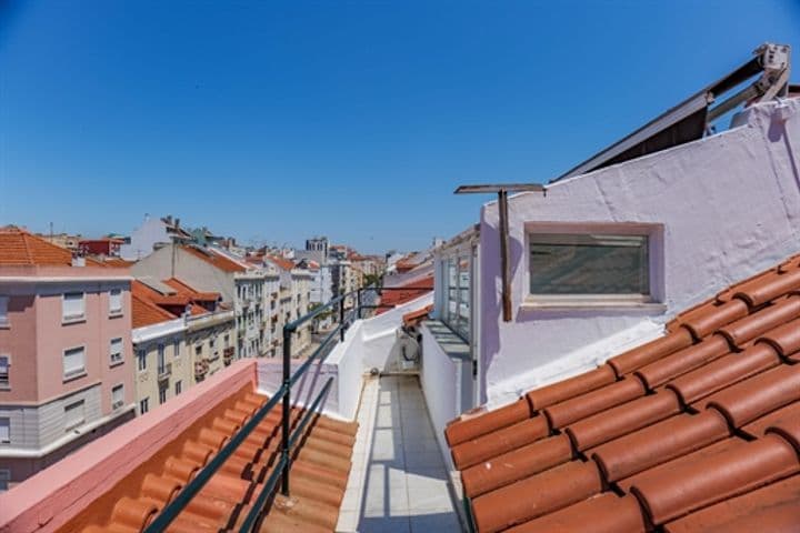 1 bedroom apartment for sale in Lisbon, Portugal - Image 11