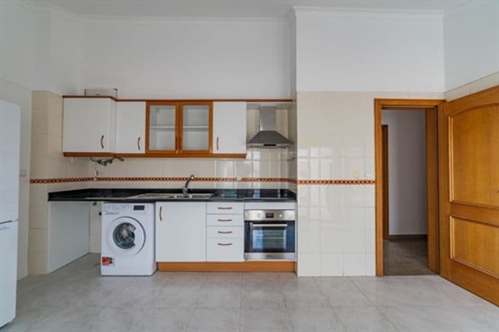 1 bedroom apartment for sale in Lisbon, Portugal - Image 4