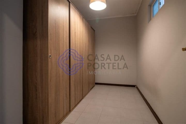 Apartment for sale in Pedroso, Portugal - Image 6