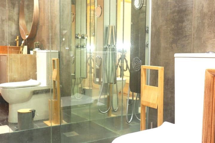 Apartment for sale in Cedofeita, Santo Ildefonso, Se, Miragaia, Sao Nicolau e Vitoria, Portugal - Image 3