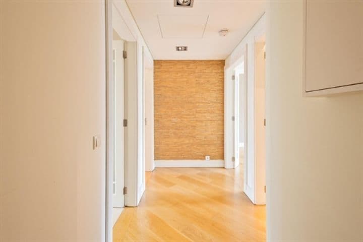 2 bedrooms apartment for sale in Avenidas Novas, Portugal - Image 7