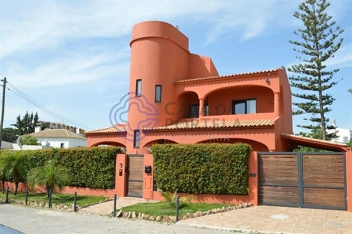 House for sale in Quarteira, Portugal - Image 4