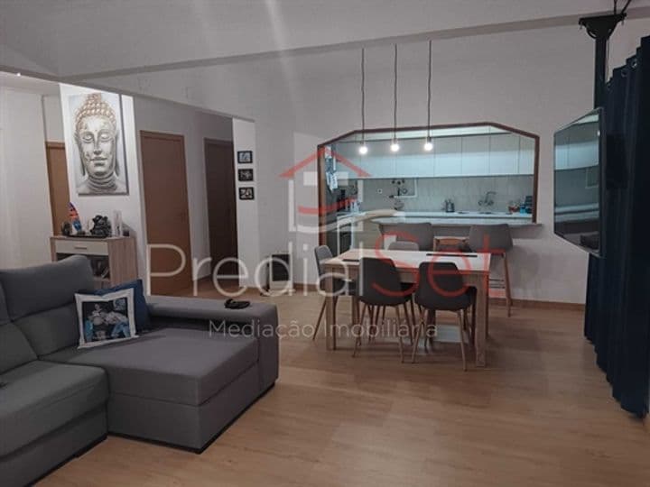 4 bedrooms apartment for sale in Almada, Cova da Piedade, Pragal e Cacilhas, Portugal - Image 3