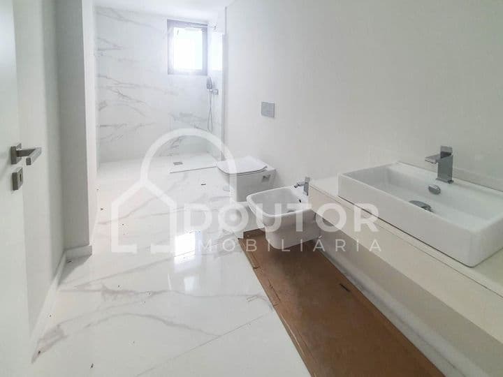 2 bedrooms apartment for sale in Santo Antonio, Portugal - Image 4