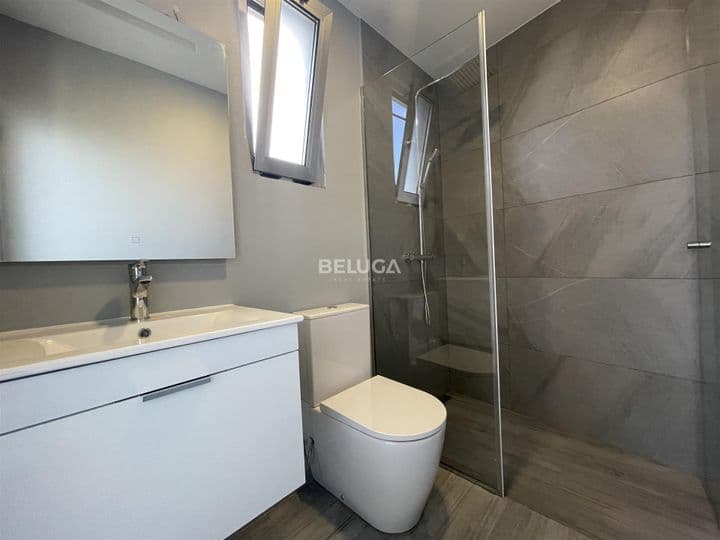 3 bedrooms house for sale in Santo Antonio, Portugal - Image 4