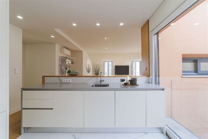 3 bedrooms other for sale in Lisbon, Portugal - Image 2