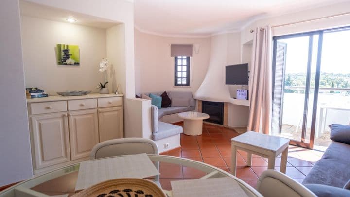 1 bedroom apartment for sale in Albufeira (Olhos de Agua), Portugal - Image 2