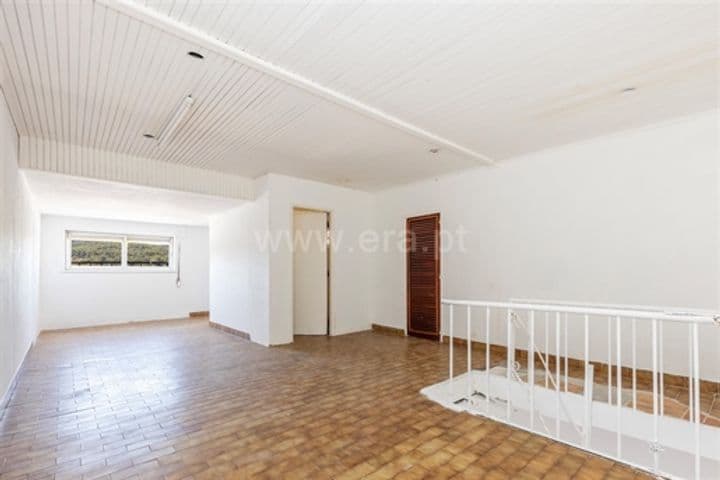 Building for sale in Campo de Ourique, Portugal - Image 3