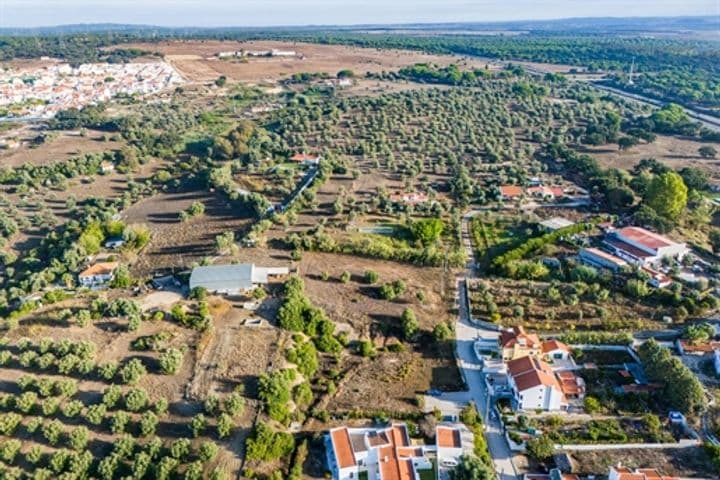 Building for sale in Santa Marinha e Sao Martinho, Portugal