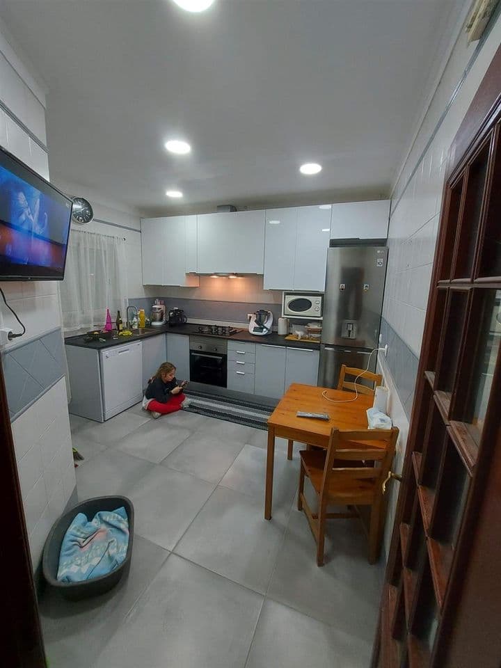 3 bedrooms house for sale in Charneca De Caparica, Portugal - Image 2