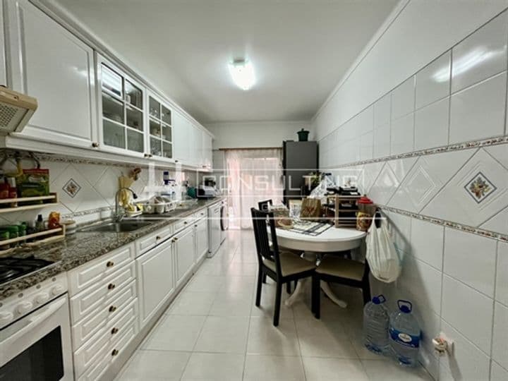 2 bedrooms apartment for sale in Corroios, Portugal - Image 9