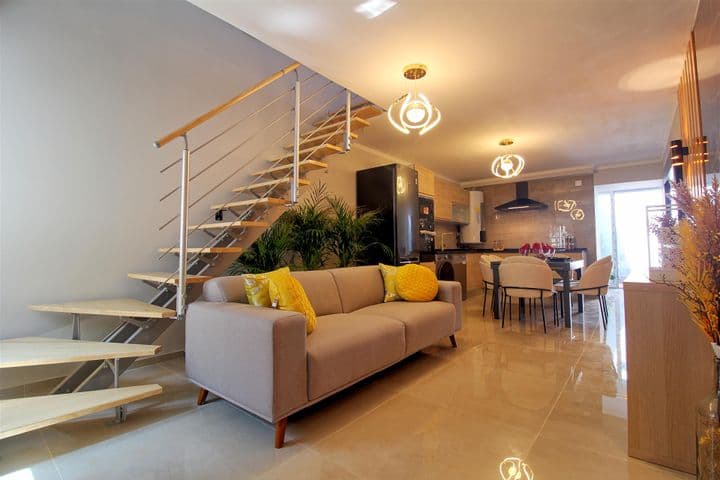 1 bedroom house for sale in Belem, Portugal