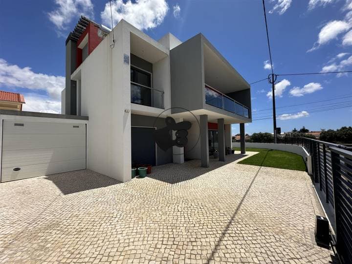 5 bedrooms house for sale in Reguengo Grande, Portugal