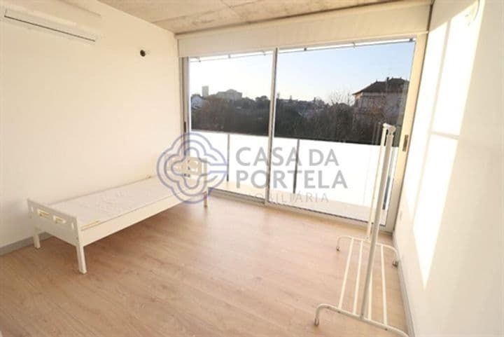 Apartment for sale in Oliveira Do Douro, Portugal - Image 12