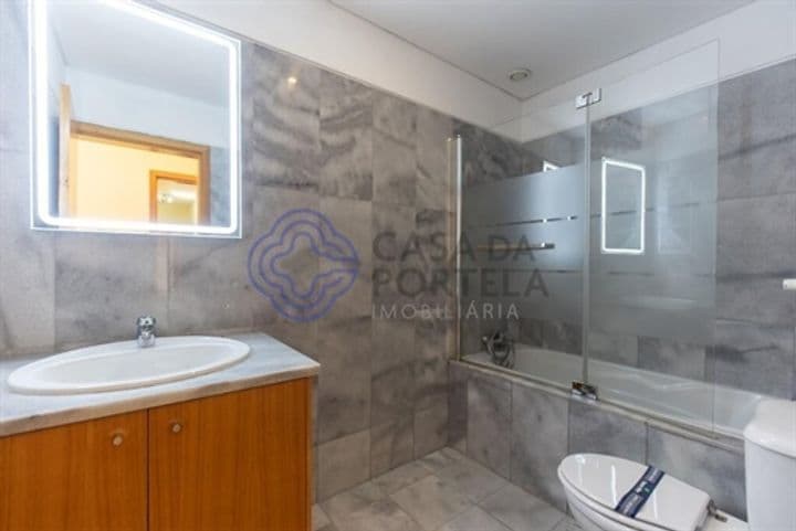 Apartment for sale in Oliveira Do Douro, Portugal - Image 6