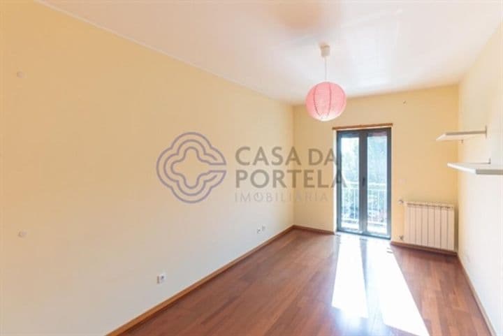 Apartment for sale in Oliveira Do Douro, Portugal - Image 7