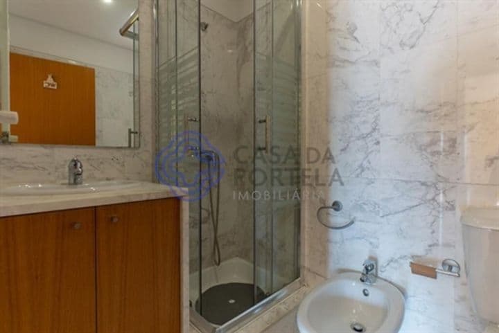 Apartment for sale in Oliveira Do Douro, Portugal - Image 10