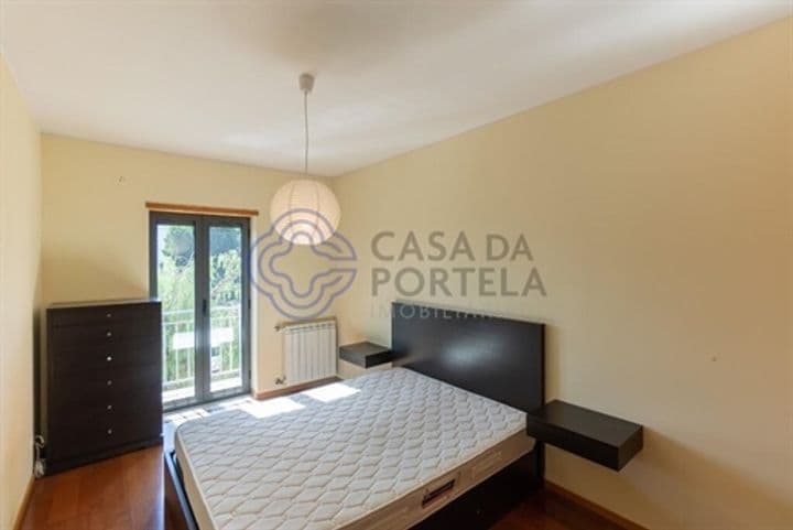 Apartment for sale in Oliveira Do Douro, Portugal