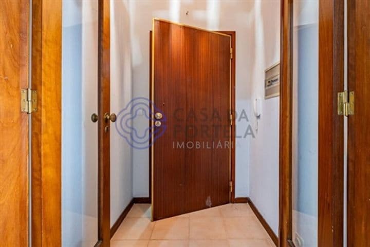 Apartment for sale in Mafamude, Portugal - Image 2