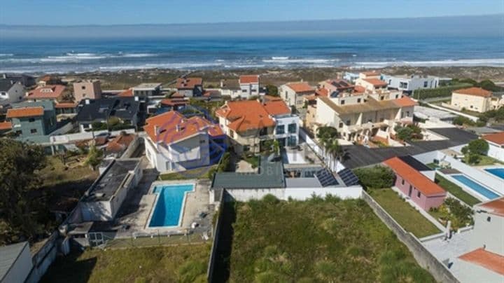 House for sale in Gulpilhares, Portugal - Image 2