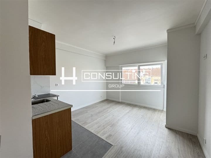 1 bedroom apartment for sale in Falagueira-Venda Nova, Portugal - Image 3