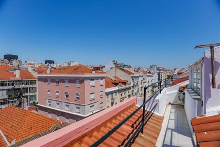 1 bedroom apartment for sale in Lisbon, Portugal - Image 11